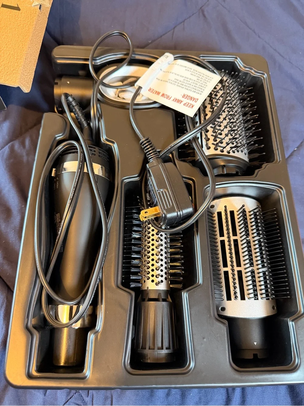 4-in-1 Hot Air Brush Hair Styler - Gold